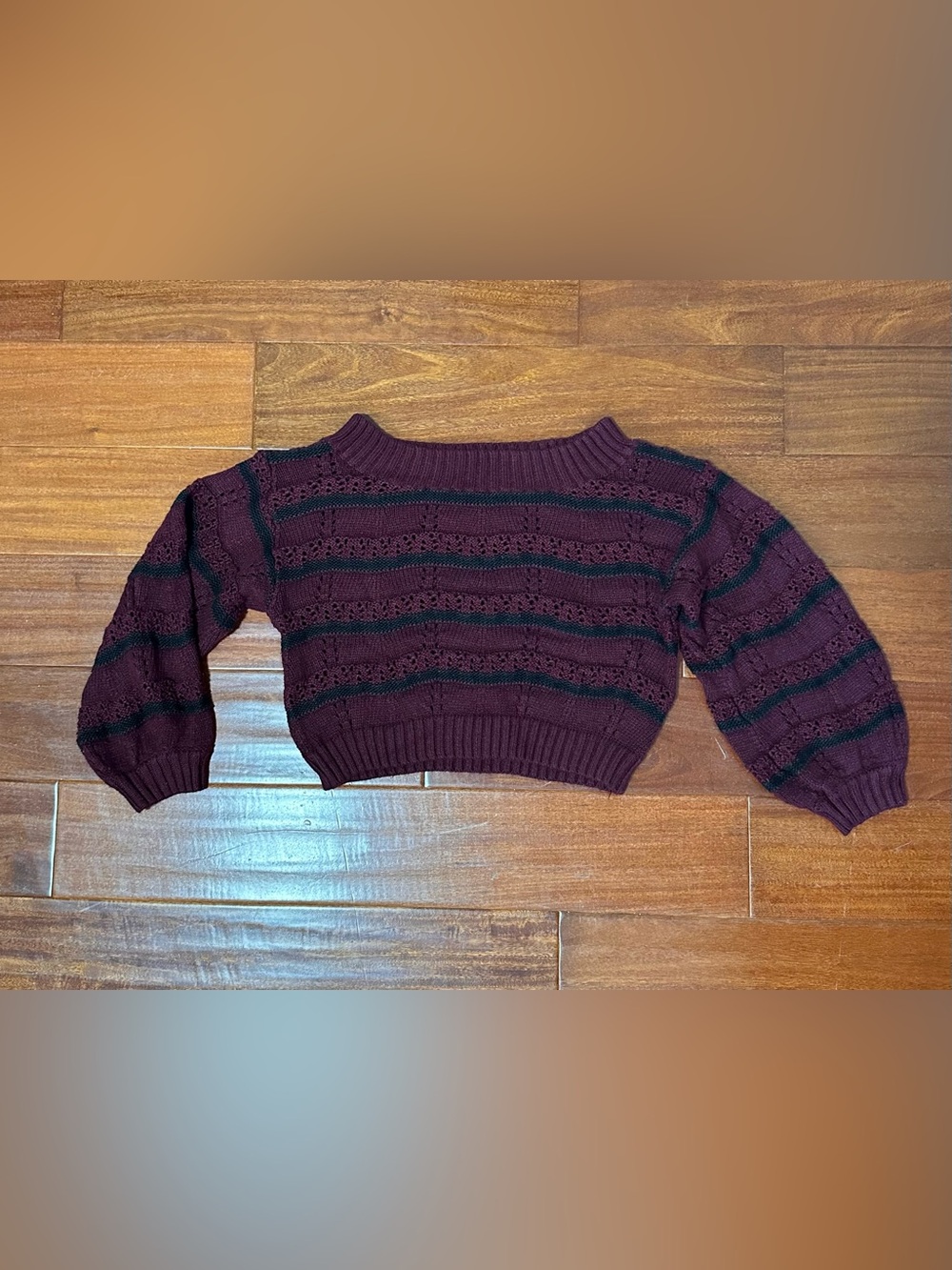 New Look Women’s Size M Burgundy Black Striped Open Knit Cropped Sweater